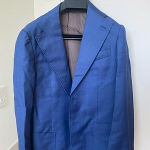 Mens suit supply suit
